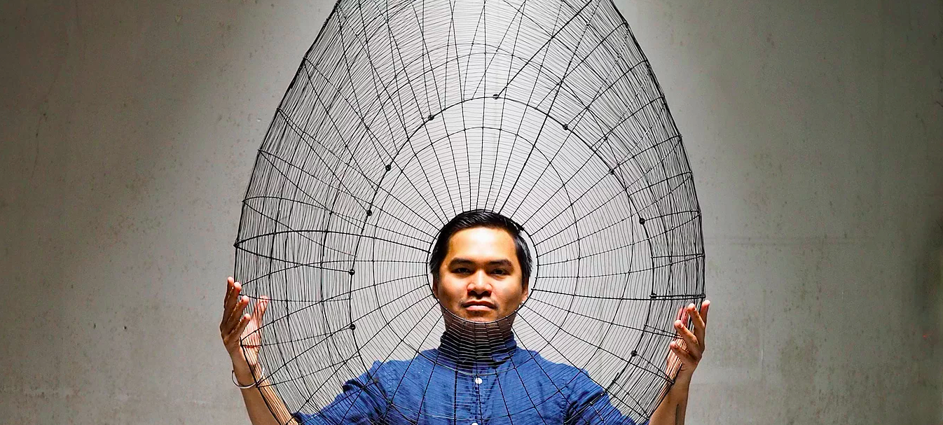  Racso with his wire piece called Kaya