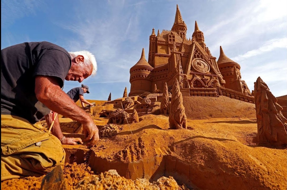 Belgium beach plays host to Hollywood sand sculptures