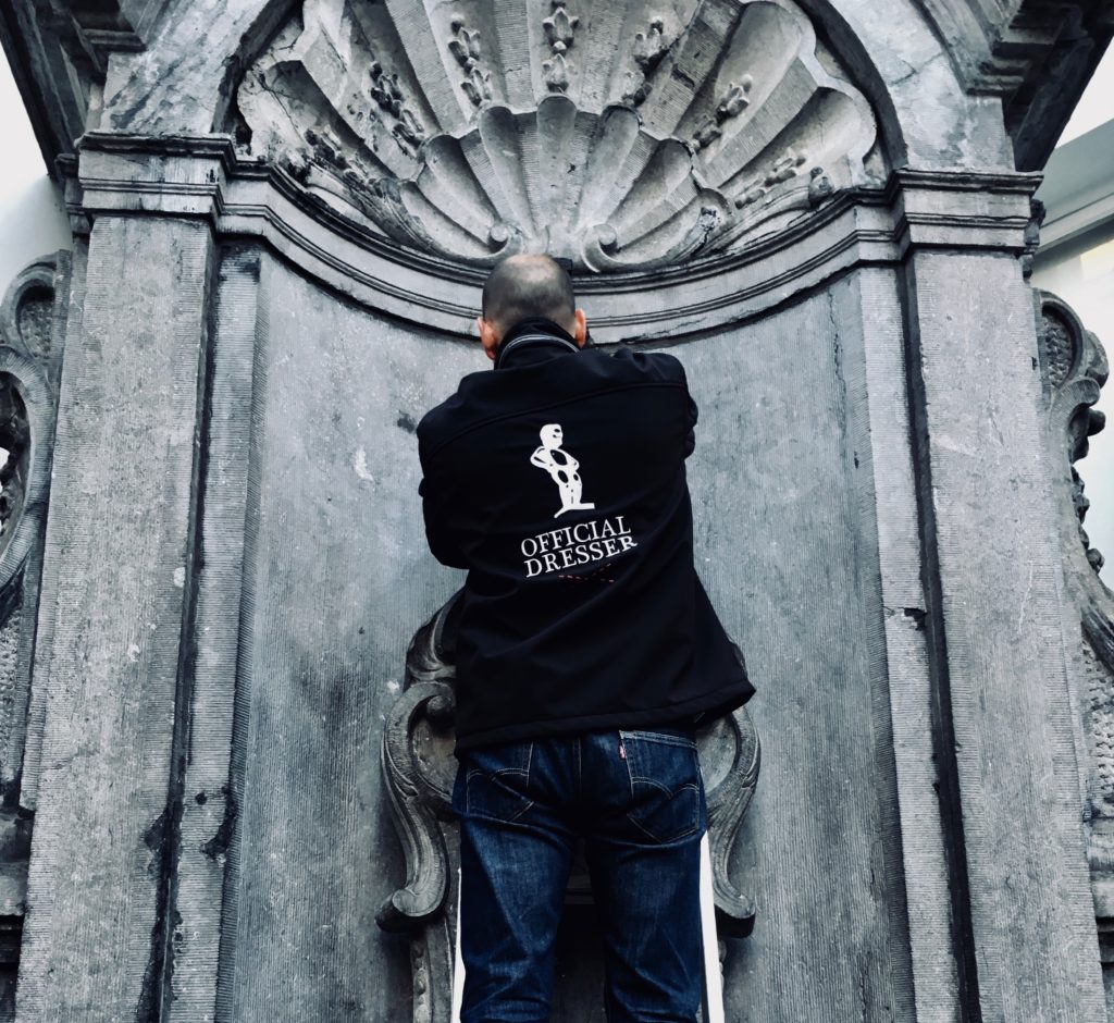 Meet the only person who can dress the Manneken Pis - Brussels Express